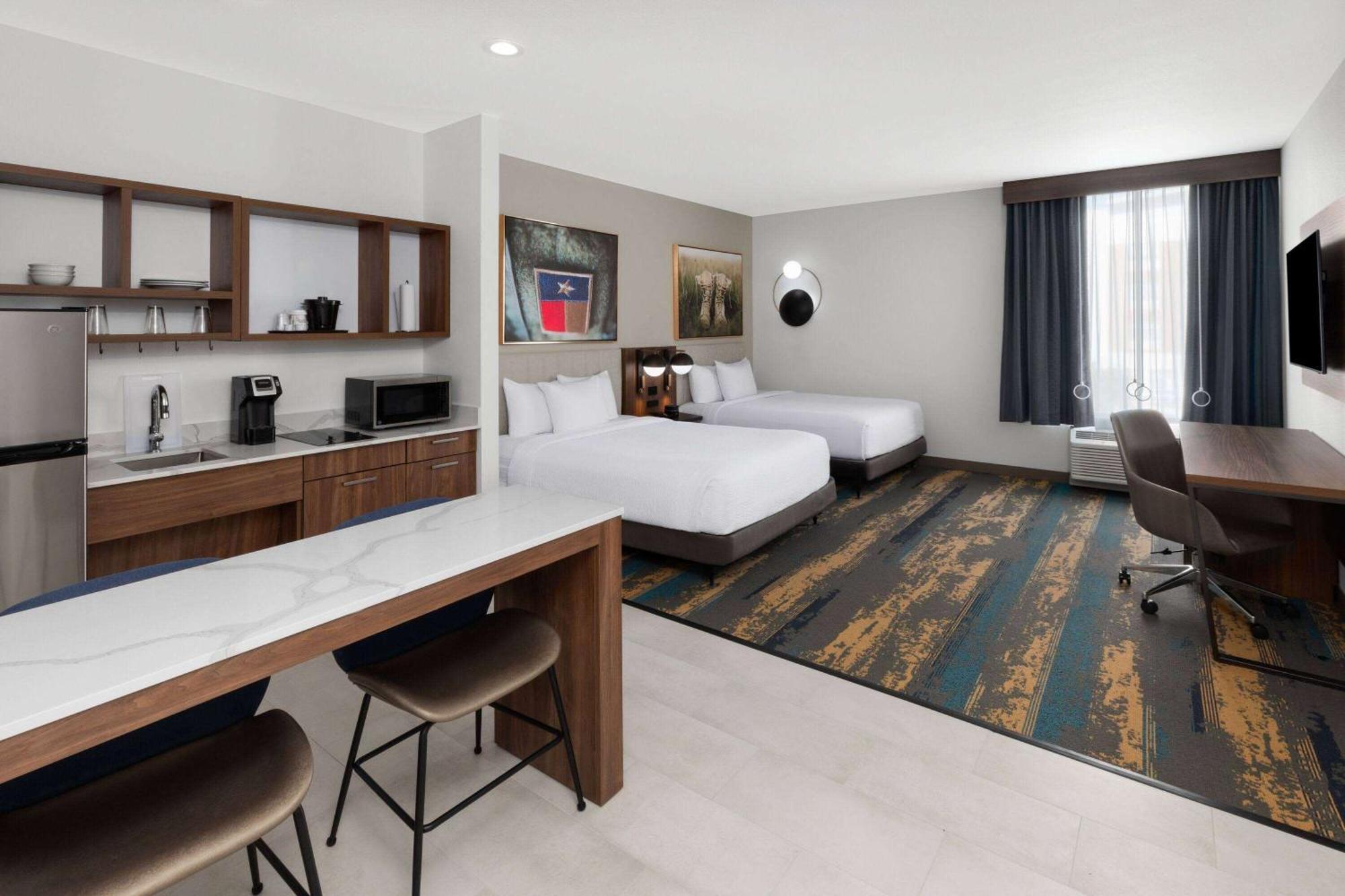 La Quinta Inn & Suites By Wyndham San Antonio At The Rim Eksteriør billede